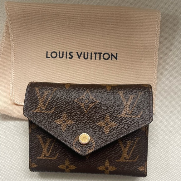 Louis Vuitton Victorine Wallet - Picture 1 of 9